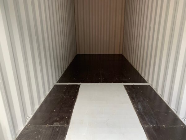 New 24 ft High Cube Shipping Container – White or Red - Image 24