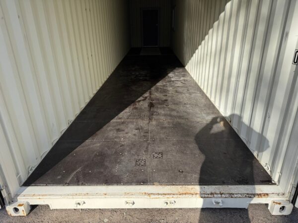 Used 40 ft High Cube Shipping Container – Beige or Red - Image 19
