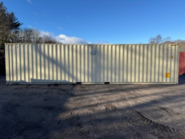 As-Is 40 ft High Cube Refrigerated Shipping Container – Beige or Red - Image 10
