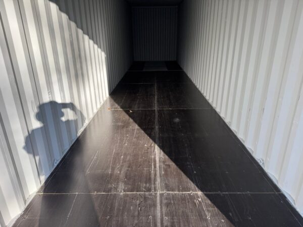 As-Is 40 ft High Cube Refrigerated Shipping Container – Beige or Red - Image 26