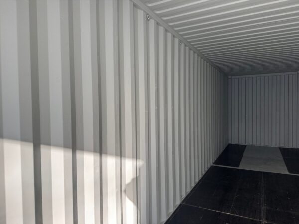 As-Is 40 ft High Cube Refrigerated Shipping Container – Beige or Red - Image 28