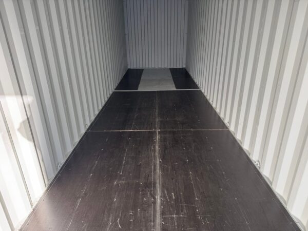 As-Is 40 ft High Cube Refrigerated Shipping Container – Beige or Red - Image 31